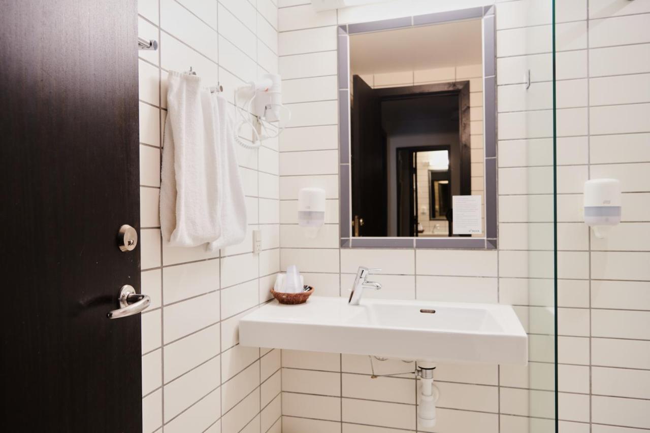 Montra Hotel 4*
