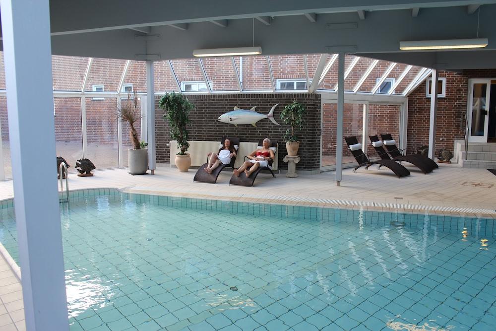 Hotel Montra 4*