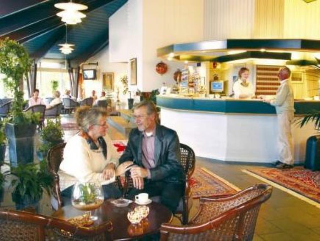 Montra Hotel